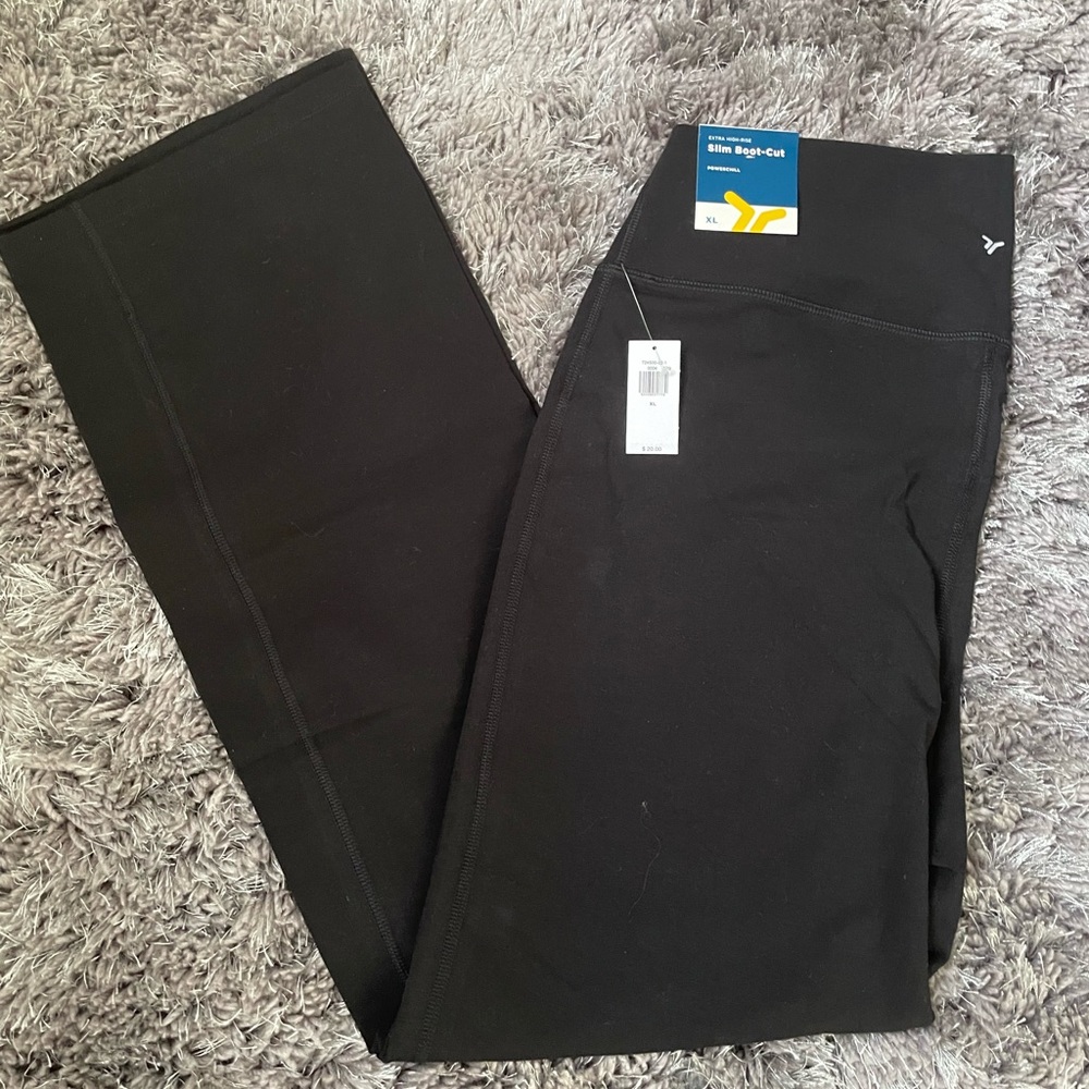 NWT slim boot-cut, extra high rise Old Navy leggings
